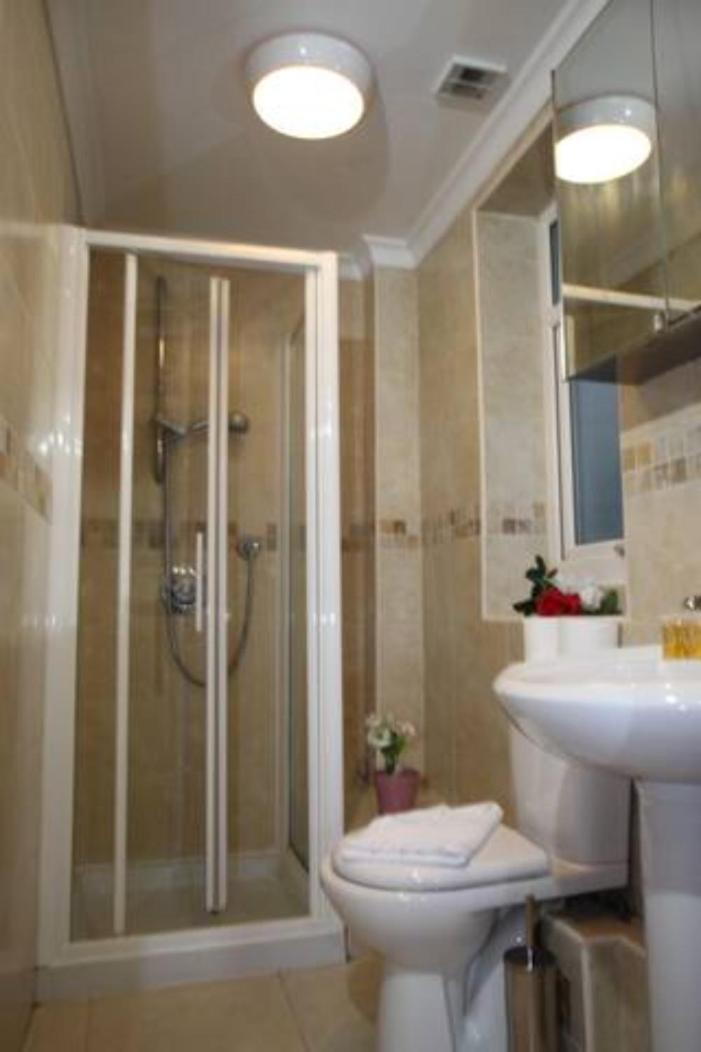 Apartasuites London Emerald Экстерьер фото