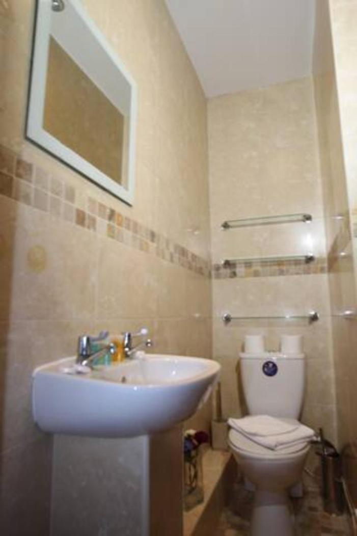 Apartasuites London Emerald Экстерьер фото