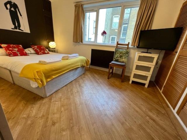 Apartasuites London Emerald Экстерьер фото
